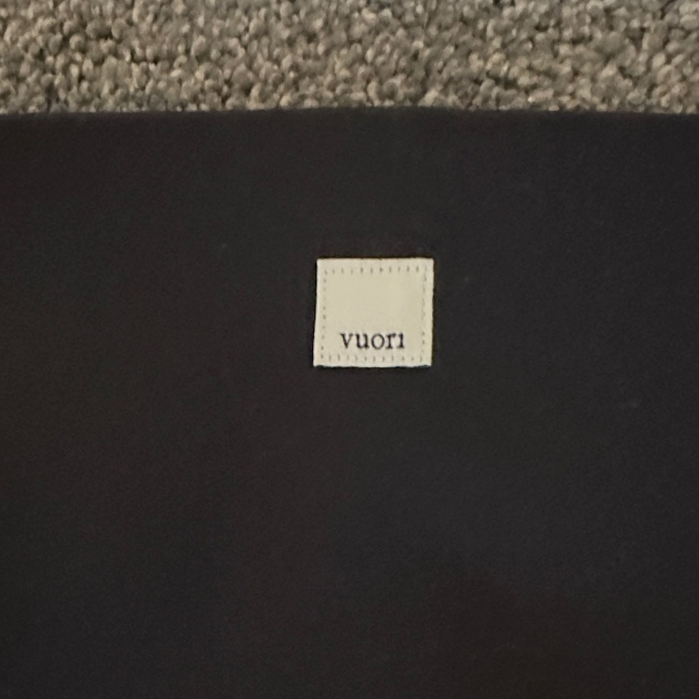 Vuori Black Leggings - Picture 3 of 5